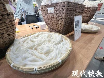 高质量发展调研行|仅为头发丝三分之一,最细纱线产自无锡这家工厂